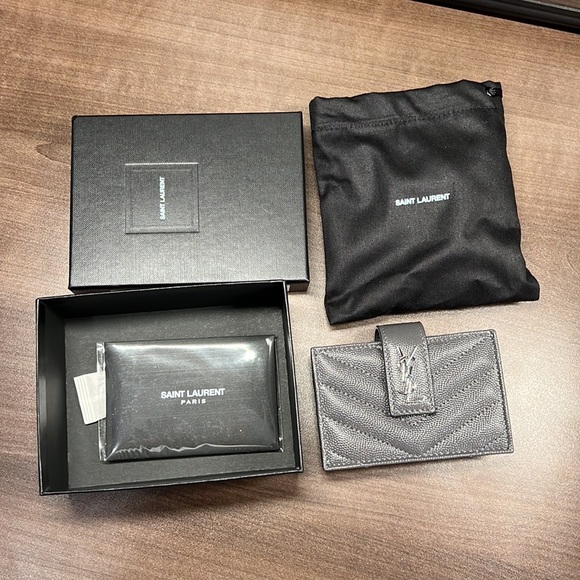 ✨SAINT LAURENT✨ Grey Monogramme Card Holder - Picture 8 of 13